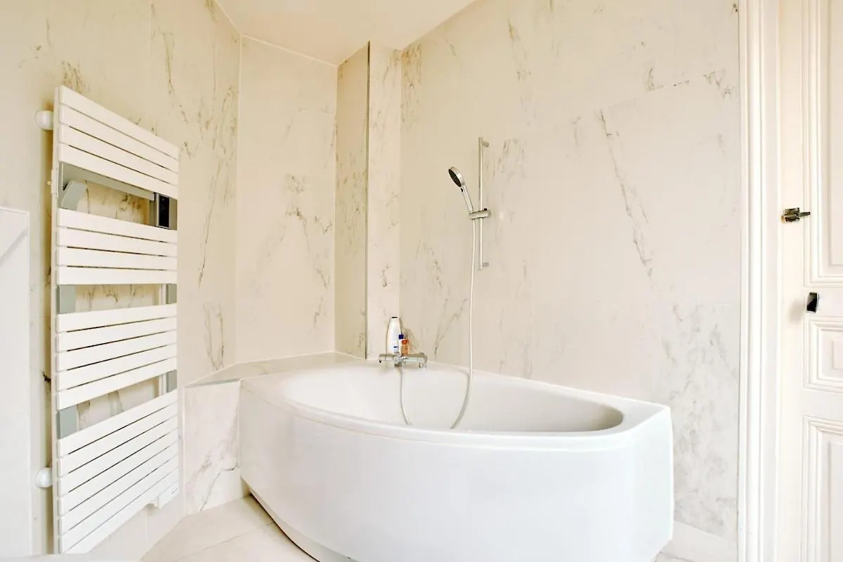 公寓 Spacious Flat - Champs Elysees 巴黎