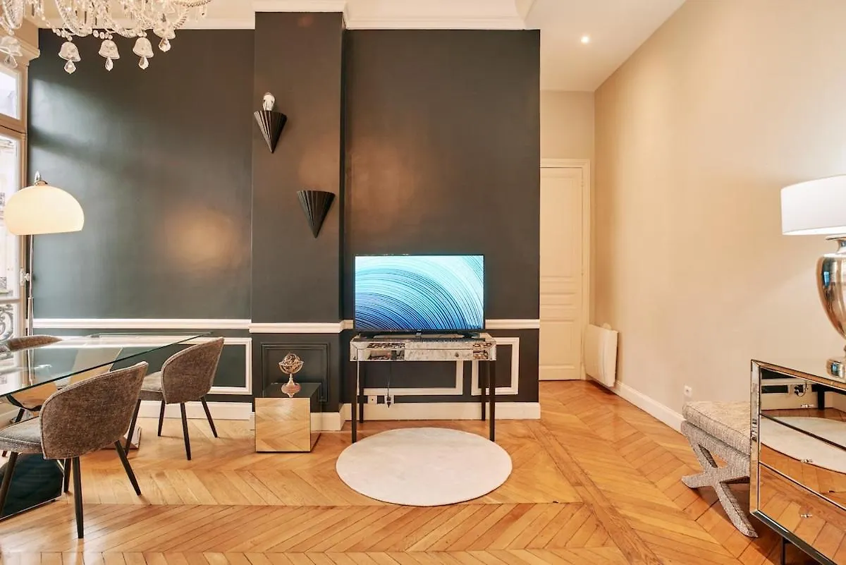 Spacious Flat - Champs Elysees 巴黎 公寓